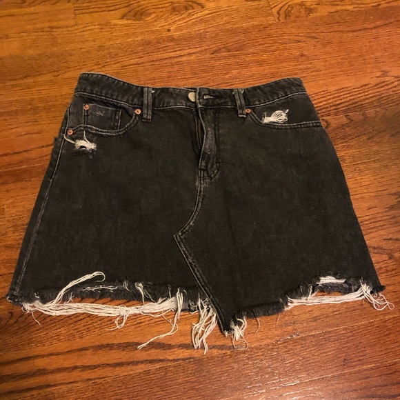 Urban Outfitters black distressed denim skirt - Picture 6 of 9